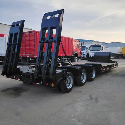 Goede prijs. Nieuwe 3-assige halve truck lowboy trailer, 60 ton low bed trailer te koop online