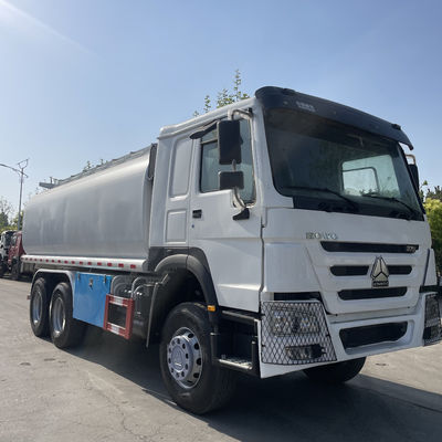Goede prijs. 6x4 15000L Tanker Truck LHD/RHD 12.00R20 Aanpasbaar met 3 sets onderzeese kleppen online