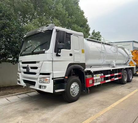 Goede prijs. HOWO Zware 6 wielen riooltruck 10CBM Tank Volume Rood Kleur Linkshandig rijden online