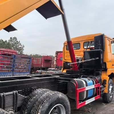Goede prijs. Aanpasbare kleur Gebruikte auto's HOWO 10 banden 75cbm 6X4 Tanker 300L online
